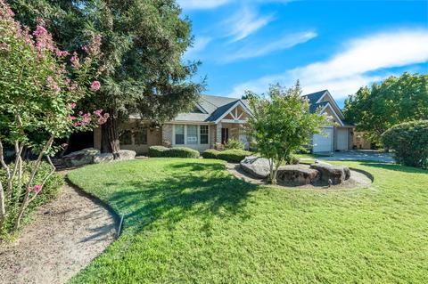 203 E Arlen Ave, Visalia, CA 93277 photo 2