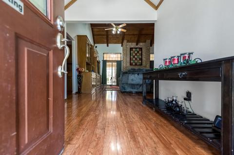 203 E Arlen Ave, Visalia, CA 93277 photo 7