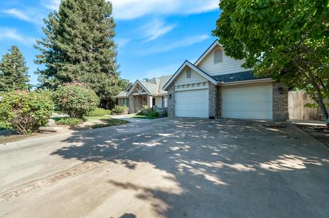 203 E Arlen Ave, Visalia, CA 93277 photo 3