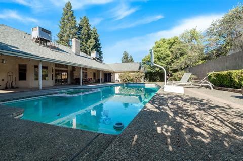 203 E Arlen Ave, Visalia, CA 93277 photo 40