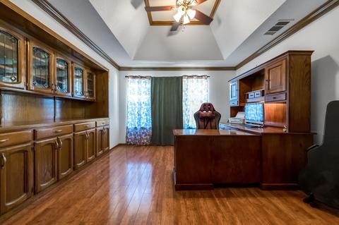 203 E Arlen Ave, Visalia, CA 93277 photo 25