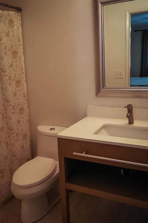 1217 E Ferguson, Visalia, CA 93291 photo 27
