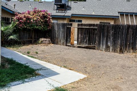 1217 E Ferguson, Visalia, CA 93291 photo 32