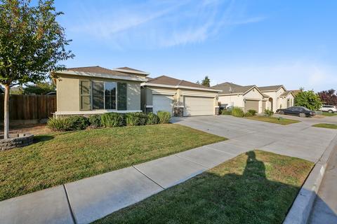 3812 E Seeger Ave, Visalia, CA 93292 photo 2