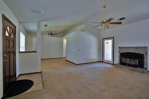 798 Heath Ct, Lemoore, CA 93245 photo 9