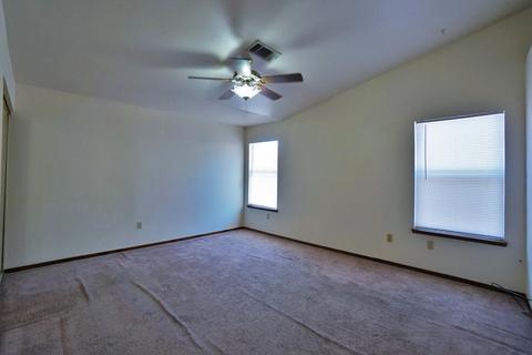 798 Heath Ct, Lemoore, CA 93245 photo 29