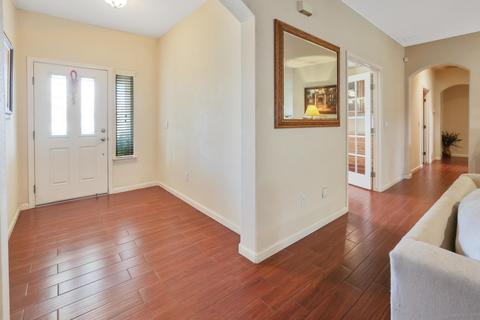 713 Oxford St, Exeter, CA 93221 photo 4