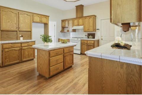 595 S Anderson Rd, Exeter, CA 93221 photo 8