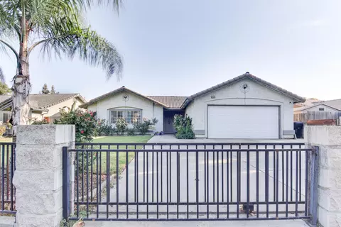 2403 E Vine Ct, Visalia, CA 93292 photo 1