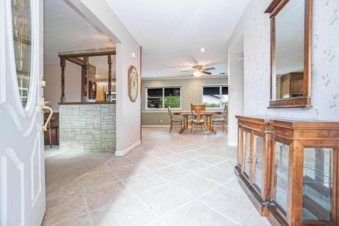 1477 Mary Dr, Lemoore, CA 93245 photo 4