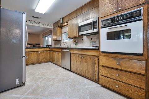 1477 Mary Dr, Lemoore, CA 93245 photo 10