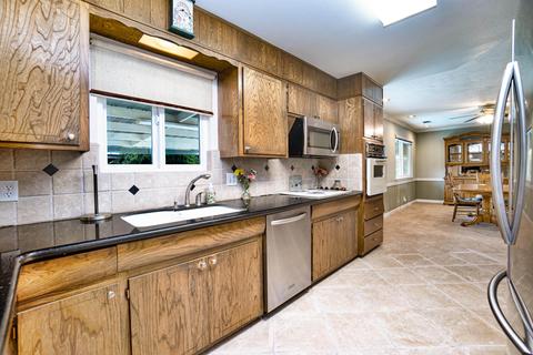 1477 Mary Dr, Lemoore, CA 93245 photo 13