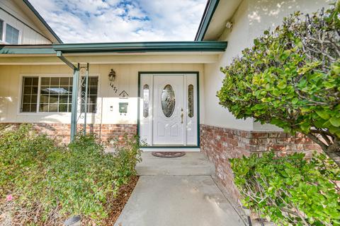 1477 Mary Dr, Lemoore, CA 93245 photo 3