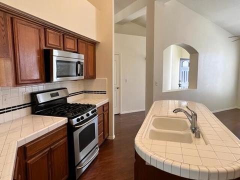 4108 E Sue Ave, Visalia, CA 93292 photo 7