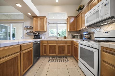 2302 Evergreen Ave, Visalia, CA 93292 photo 19