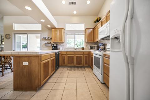 2302 Evergreen Ave, Visalia, CA 93292 photo 18