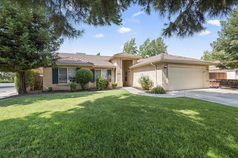 2302 Evergreen Ave, Visalia, CA 93292 photo 4