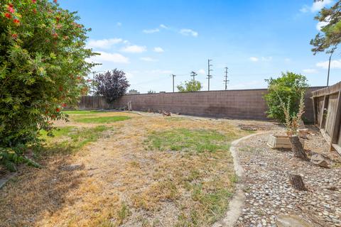 699 Wentworth Ct, Lemoore, CA 93245 photo 28