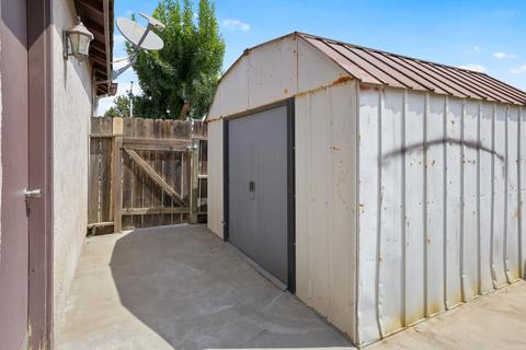 699 Wentworth Ct, Lemoore, CA 93245 photo 23
