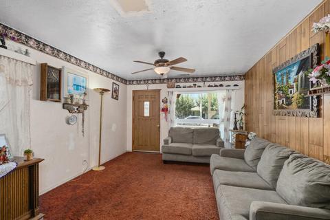 561 E Yale Ave, Dinuba, CA 93618 photo 4