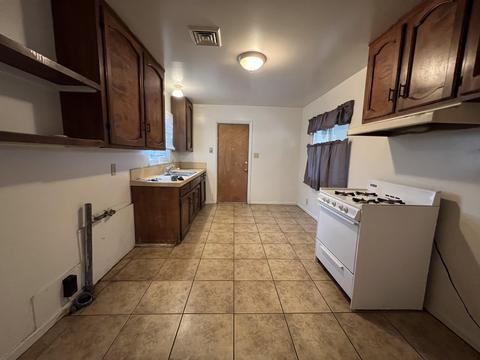 1777 E Meadow Ln, Dinuba, CA 93618 photo 9