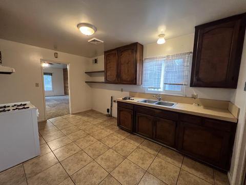 1777 E Meadow Ln, Dinuba, CA 93618 photo 10