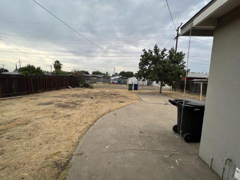 1777 E Meadow Ln, Dinuba, CA 93618 photo 18