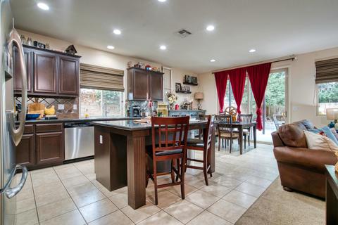 3702 E Laura Ave, Visalia, CA 93292 photo 8