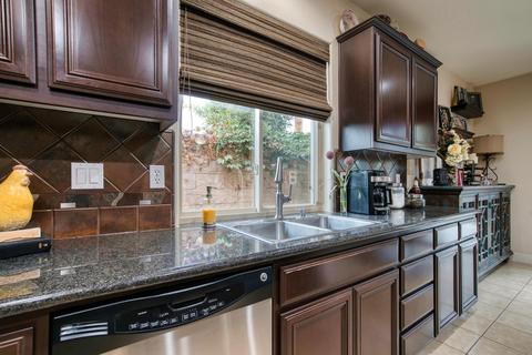 3702 E Laura Ave, Visalia, CA 93292 photo 12