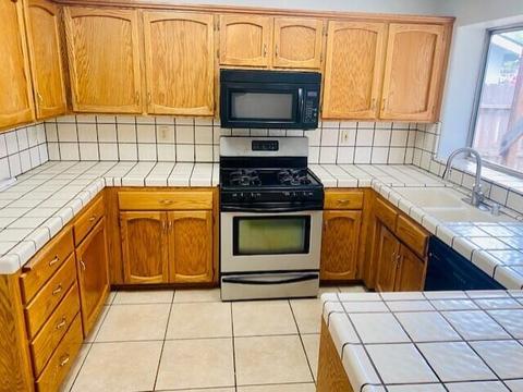 1600 E Prospect Ave, Visalia, CA 93292 photo 7