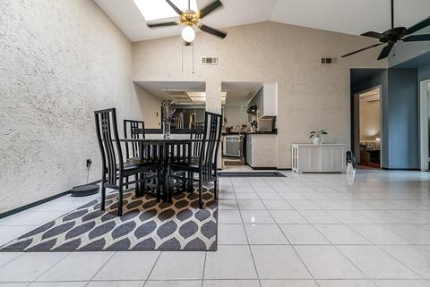 1914 E Meadowbrook Dr, Visalia, CA 93292 photo 10
