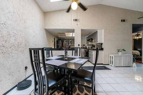 1914 E Meadowbrook Dr, Visalia, CA 93292 photo 9