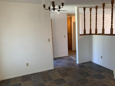 871 E Ash Ave, Tulare, CA 93274 photo 7