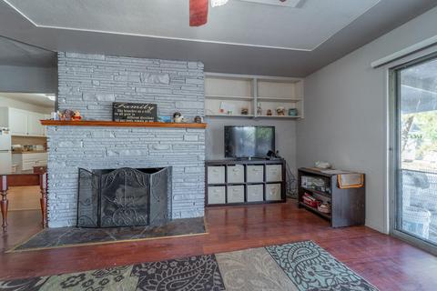 1741 E Cheryl Ln, Tulare, CA 93274 photo 11