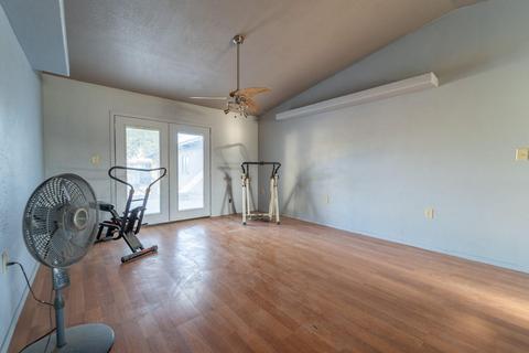 1741 E Cheryl Ln, Tulare, CA 93274 photo 20