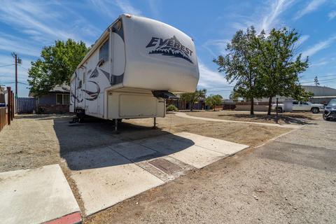 1741 E Cheryl Ln, Tulare, CA 93274 photo 39