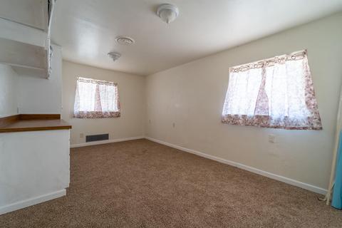 1741 E Cheryl Ln, Tulare, CA 93274 photo 22