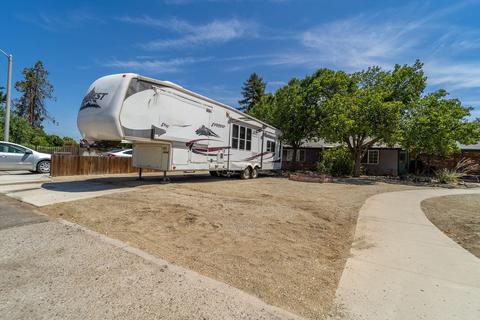 1741 E Cheryl Ln, Tulare, CA 93274 photo 38