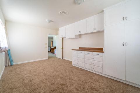 1741 E Cheryl Ln, Tulare, CA 93274 photo 23