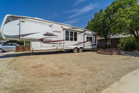 1741 E Cheryl Ln, Tulare, CA 93274 photo 40