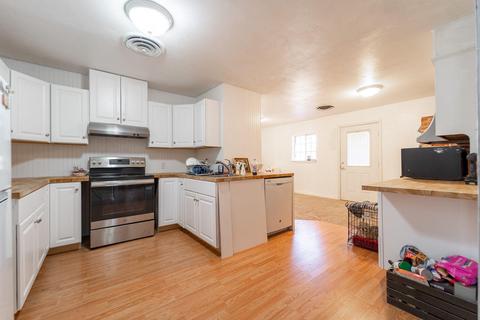 1741 E Cheryl Ln, Tulare, CA 93274 photo 5