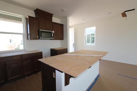 3628 E Laura Ave, Visalia, CA 93292 photo 2
