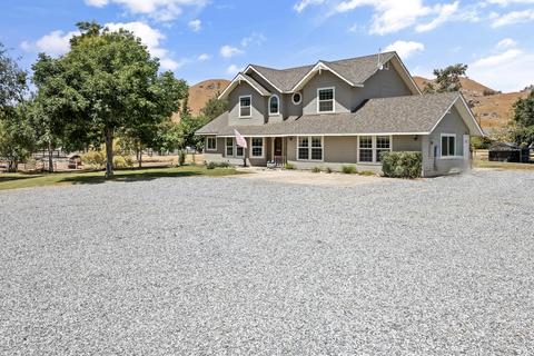 31176 Gordon Dr, Exeter, CA 93221 photo 2