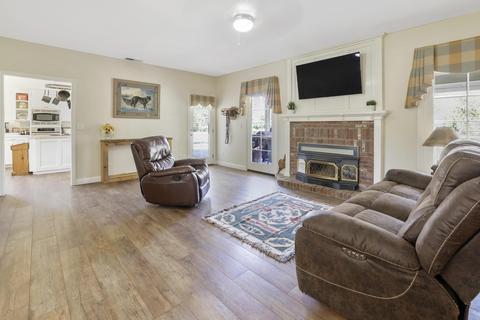 31176 Gordon Dr, Exeter, CA 93221 photo 8