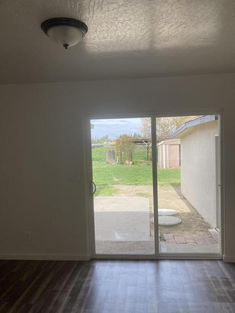 1028 E K Ave, Visalia, CA 93292 photo 11
