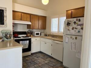 1619 E Castlecrest Ave, Visalia, CA 93292 photo 7