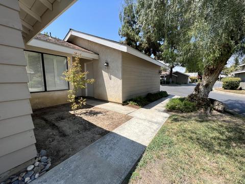 1619 E Castlecrest Ave, Visalia, CA 93292 photo 4