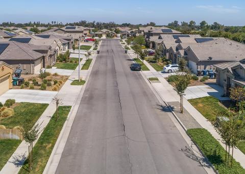 2832 Seaside Ave, Tulare, CA 93274 photo 5