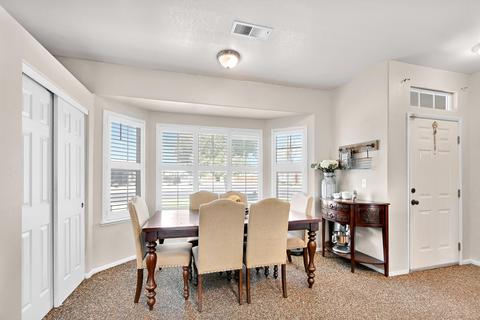 1200 E Cinnamon Dr, Lemoore, CA 93245 photo 9