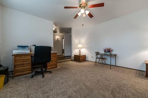 1730 E Seeger Ct, Visalia, CA 93292 photo 13